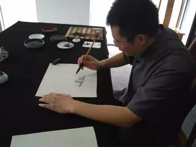 推荐当代优秀青年国画家赵少俨,赵少俨中国花鸟画技法