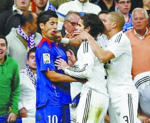 足坛打架最厉害的人,足坛十大冲突排名第一名