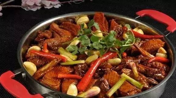 兰州的人都去哪了,兰州人去的最多的外地城市是哪里