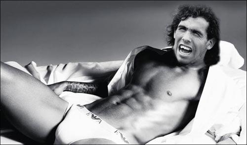 盘点足坛那些打架暴怒的时刻,足坛十大斗殴狠人