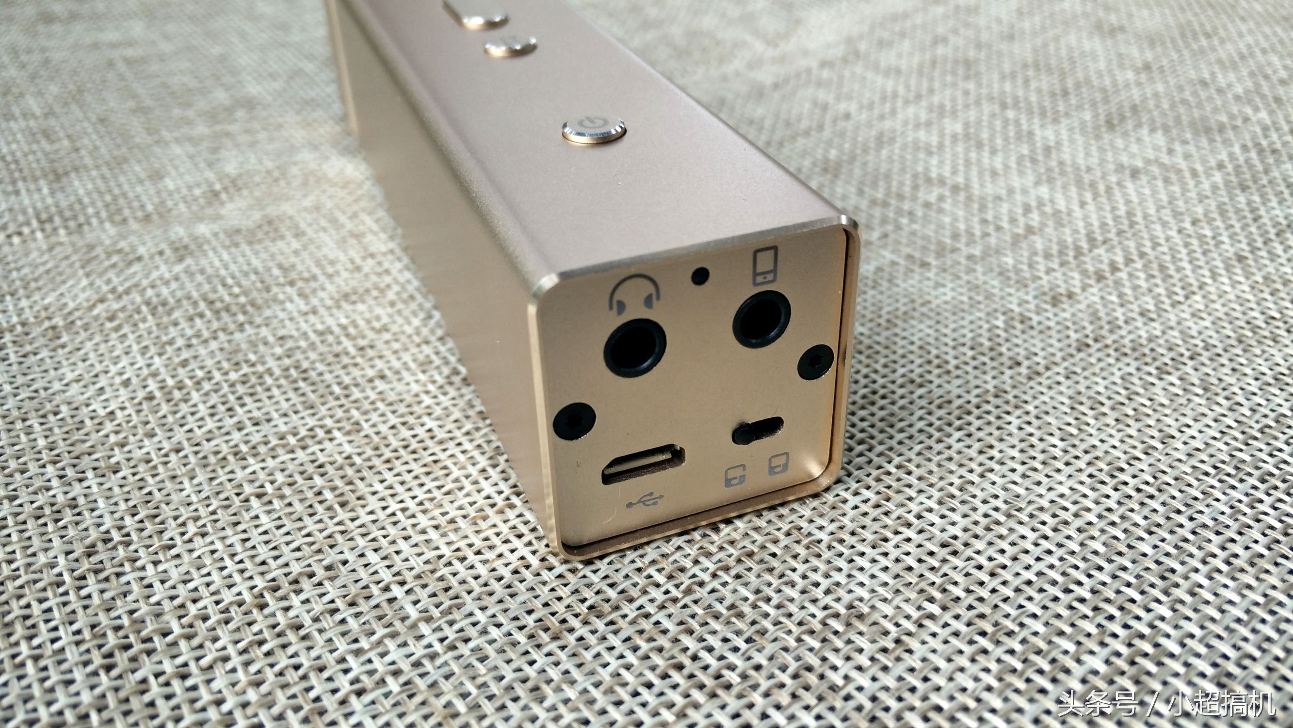 唱吧麦克风c1唱歌测评,k歌一体麦克风测评红黑榜