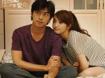 陈柏霖对林依晨动心,陈柏霖喜欢林依晨吗