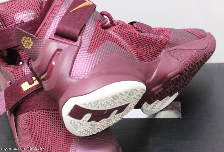 Soldier9Lebron12哪一双才是吾皇挚爱