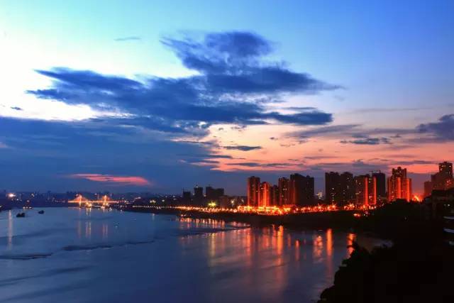 以后谁再跟你说巴南不好，就把这条微信甩给他