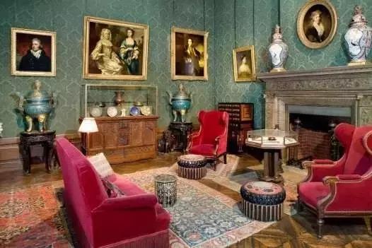 看秀，调香，见明星，用6天了解巴黎迷人的秘密