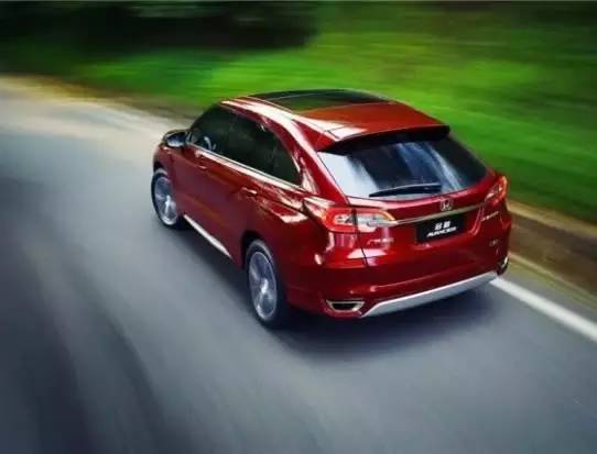 澶т紬鍜屾矁灏旀矁,澶т紬鍦ㄧ編鍙洖鏁呴殰杞﹀瀷