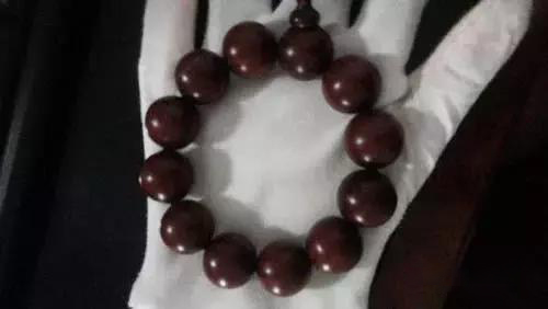 小叶紫檀精灵珠怎么盘玩,佛光紫檀108珠怎么盘