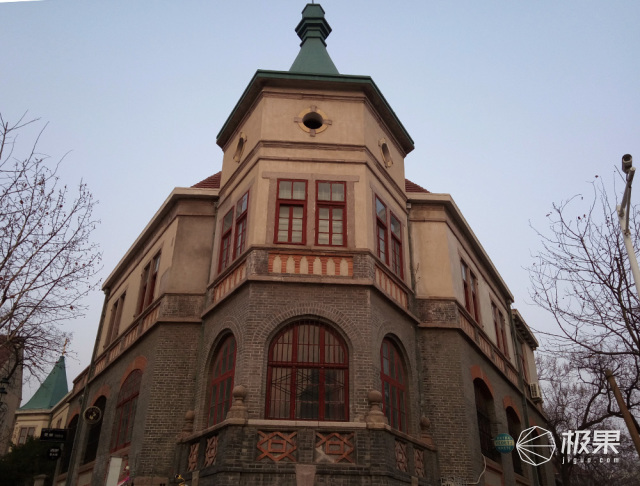 有没有跟iphone一样的手机,和iphone外观相似的安卓机