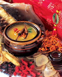 眼袋太重怎么办找对方法很重要,常年熬夜又喝水多有眼袋怎么办