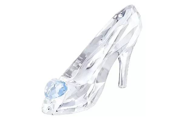 原来大牌最爱合作迪士尼哪些限量款俘获了你的少女心？