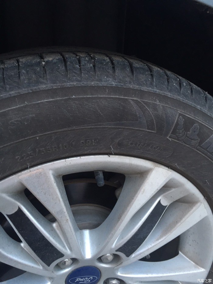 2012款新福克斯行车记录,2012款新福克斯图解