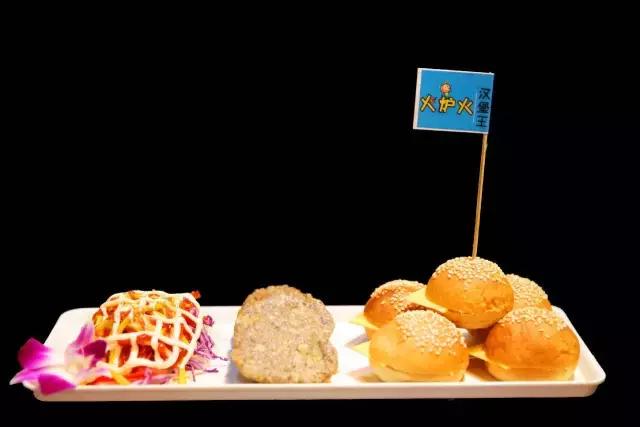 包头*阳城太**这家烤肉店，竟然有款能让人喝醉的饮料！