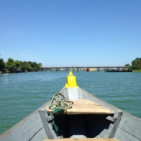 两千人民币去泰国旅游够吗,两千出国旅游