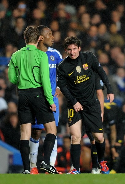 捂裆派龙抓手，足坛“抓鸟”合集