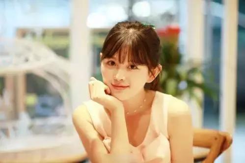 听说你产后头发掉得厉害？这里有药不弃疗