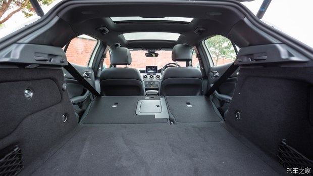 再入门也是个奔驰奔驰GLA180试驾