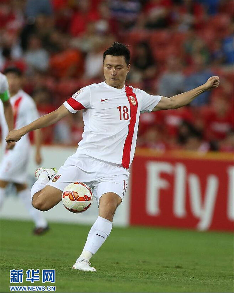 中国篮球和足球最高年薪是多少,世界足球篮球年薪排名