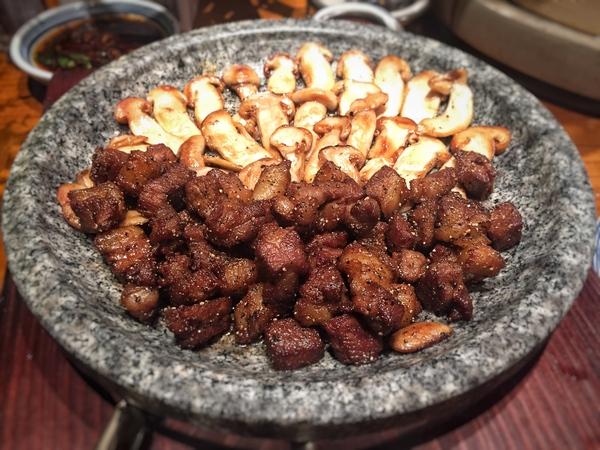 石锅鱼里面什么重要,石锅鱼的根源