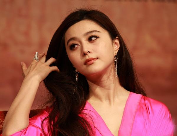 范冰冰如何成为国际巨星,范冰冰一年薪水是多少