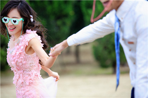 婚纱礼服购买推荐,准新娘需要买什么