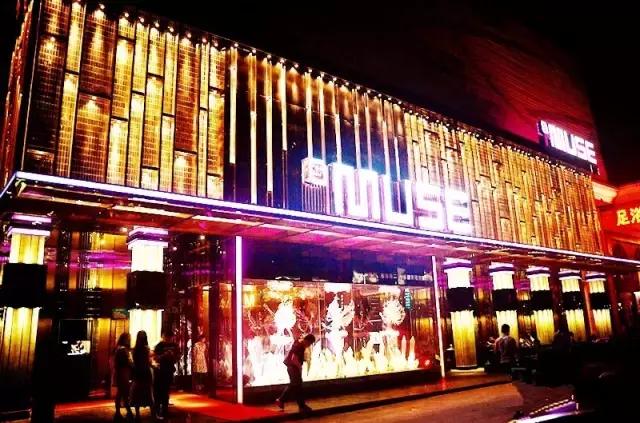 龙华区酒吧排行榜第一名,龙华排名第一的酒吧