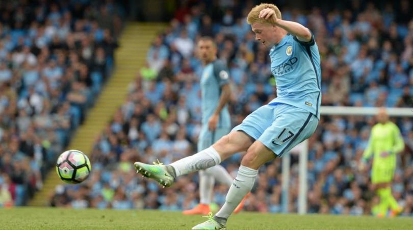 德布劳内在狼堡集锦,德布劳内迈进球场哪只脚