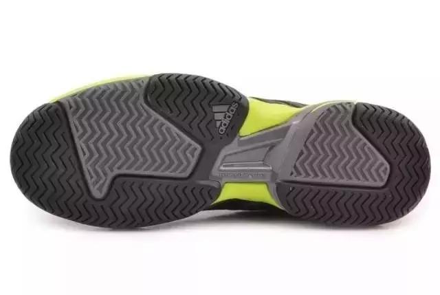 网球红土鞋和硬底鞋的区别,草地和红土网球鞋的区别