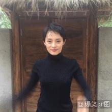 再往里挤一挤,还有位置呢!这蚌精长了八只脚好神奇的样子!