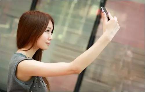 仿若中秋皎月！这颜值美得我睁不开眼