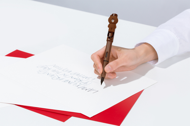 高颜值凌美钢笔,凌美布朗熊钢笔怎么装墨水