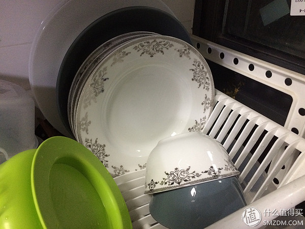 小厨房放集成灶冰箱洗碗机,小厨房如何装洗碗机和冰箱