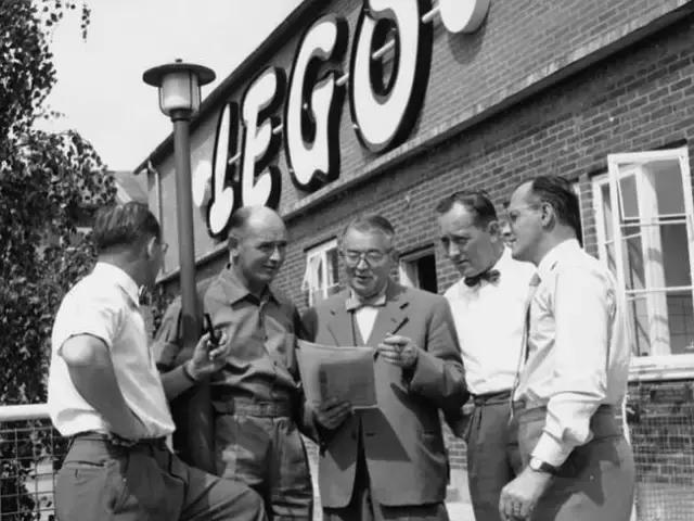 一位丹麦木匠，在经历了3场大火之后，竟然造出了火遍全球的玩具