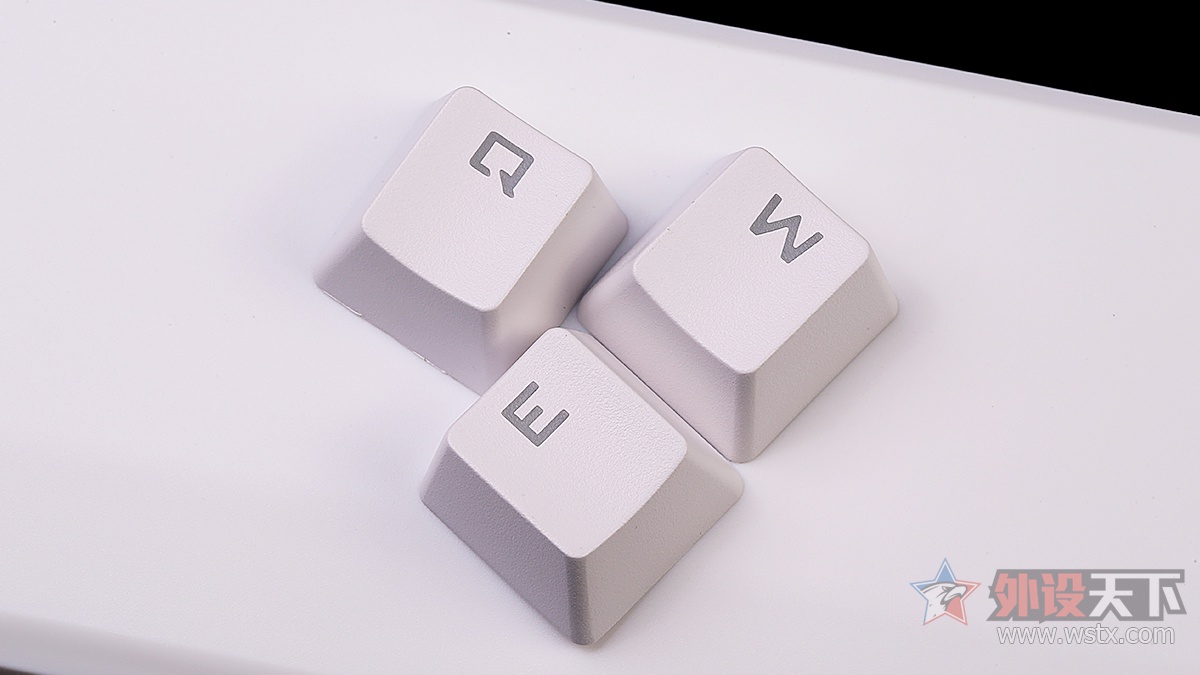 宜博k753机械键盘,宜博魅影狂蛇87键机械键盘