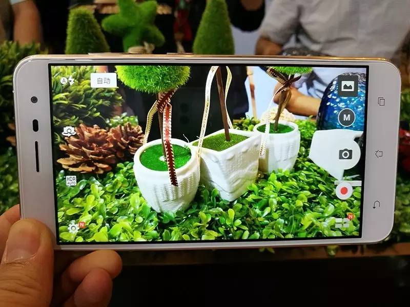 华硕zen系列,华硕zenbook8代