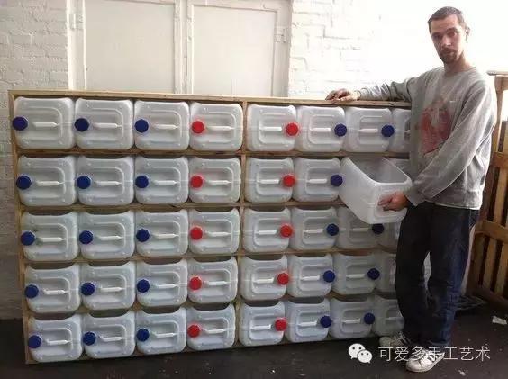 塑料瓶改造自动浇花神器,空塑料瓶子改造的小妙招