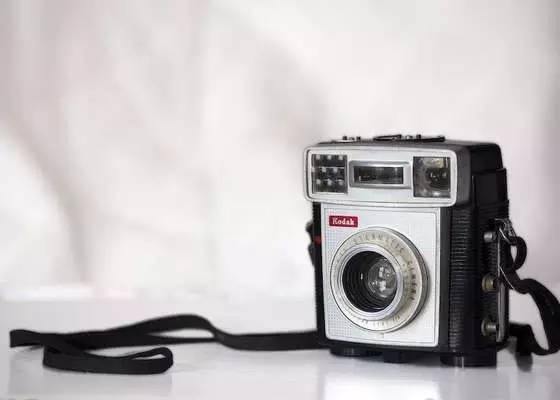 Po出人生中的第一台相机,说完就暴露年龄了！