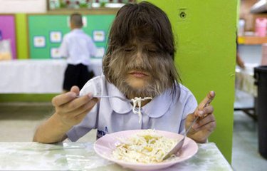 狼女重返人间,狼女在狼群的生活