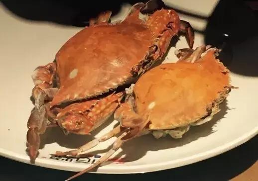 西安哪个饭店有40个人的桌子,西安餐厅桌子