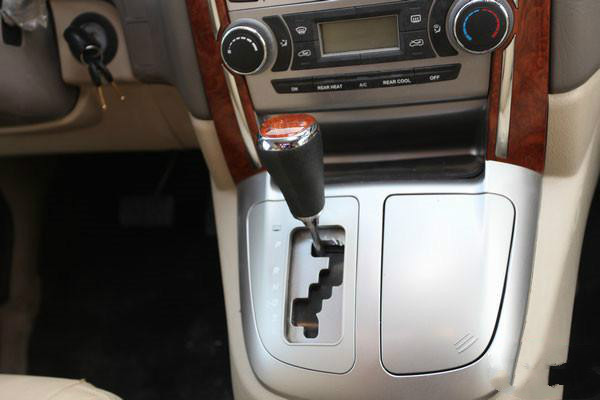 金杯阁瑞斯2.0发动机怎么样,房车测评人