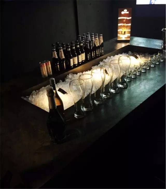 西安顺城巷附近有什么好玩的地方,西安顺城巷小吃街