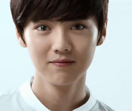 为什么大家都喜欢大眼睛双眼皮,为什么大家喜欢做双眼皮手术