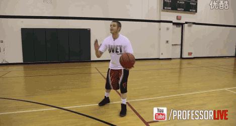 蝎子摆尾转身篮球教学,篮球尼克杨转身教学