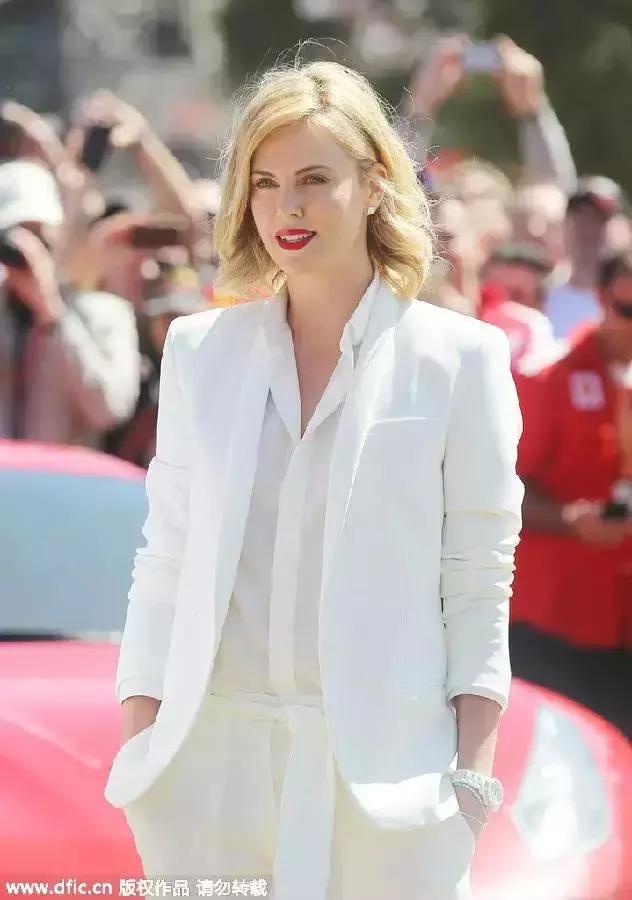 30岁女人需要什么珠宝,不同年龄段的腕表