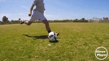 足球技巧抽射,足球技巧进攻方向