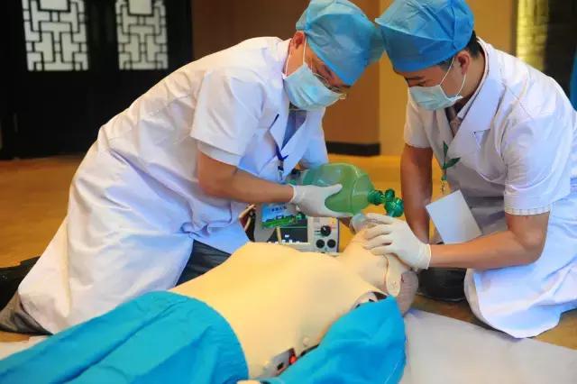 深圳社康大练兵！瞧这十八般武艺，以后看病我很淡！定！