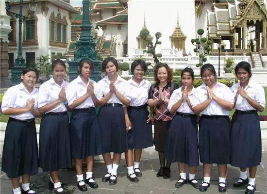 泰国100元人民币能买什么,在泰国100人民币能买到什么