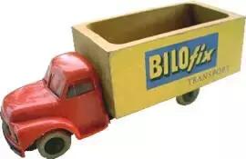 一位丹麦木匠，在经历了3场大火之后，竟然造出了火遍全球的玩具