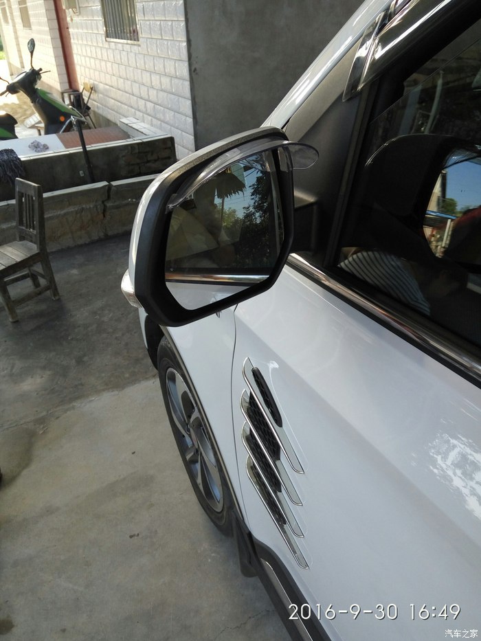 中国第一辆五菱宏光,五菱宏光s1最高配豪华版试驾视频