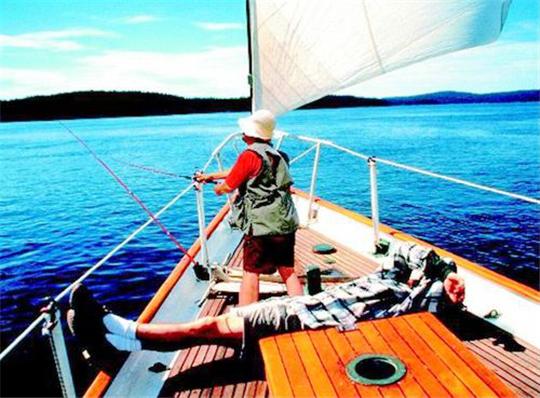 带74岁老人三亚过年6天吃住行,三亚旅游跟团吃住行全包