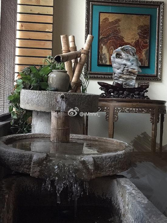 你能不能不颤抖地回答我周末有多冷?